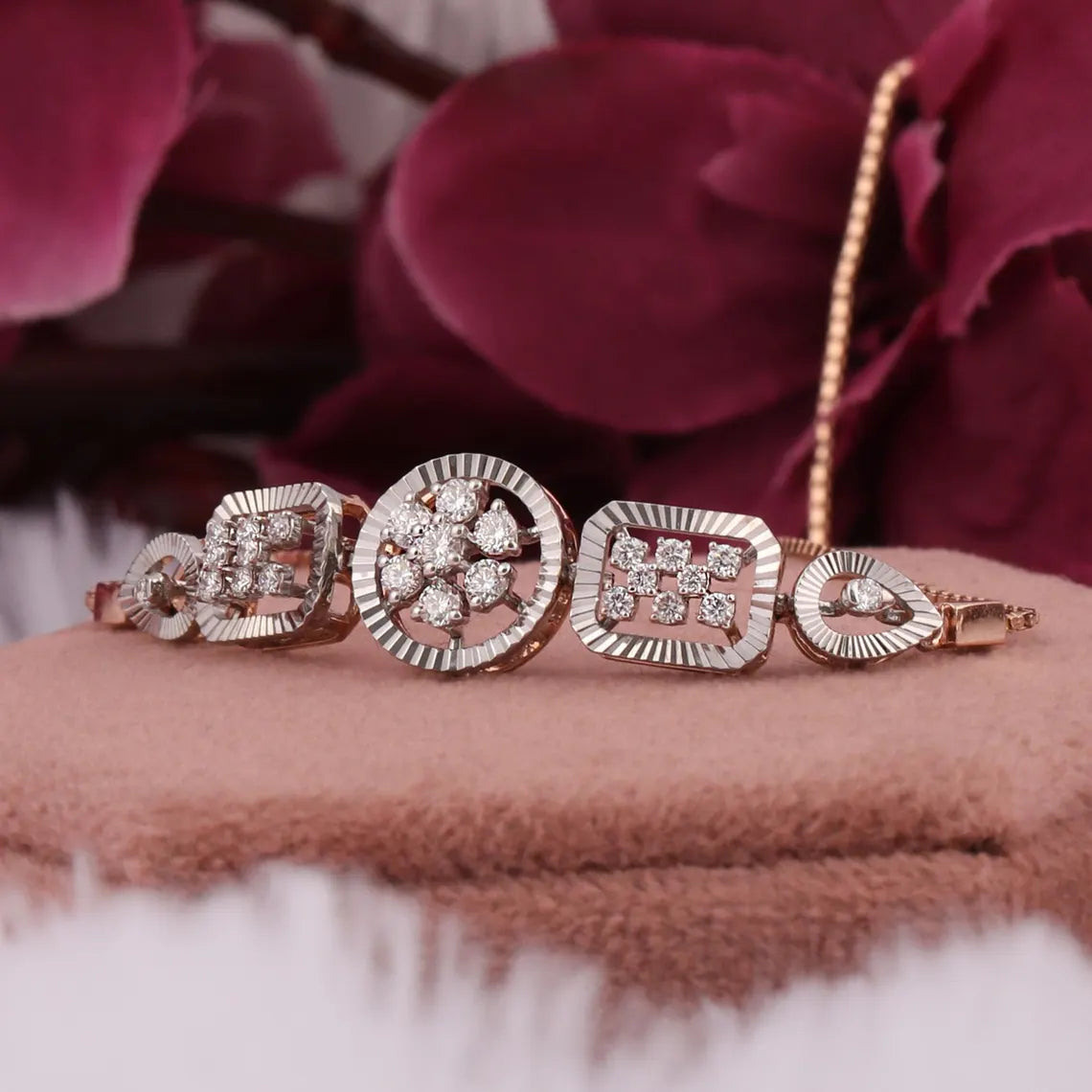 2.00 TCW Round Cut Lab Grown Diamond Cluster Chain Bracelet