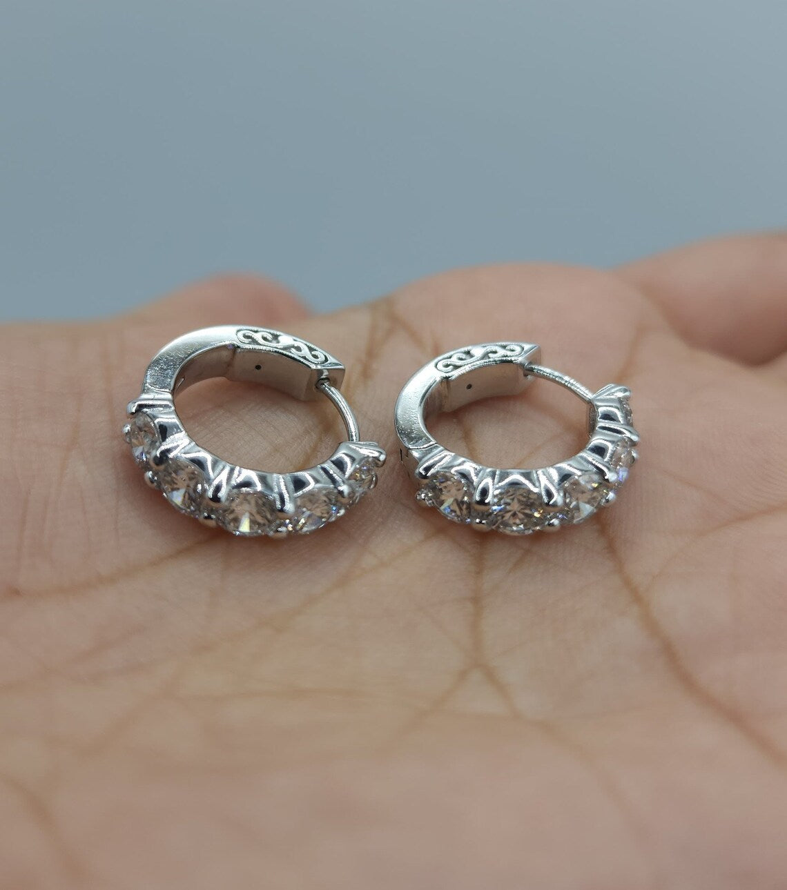14Kt Gold 3 Prong Martini 2.50Ct Lab Grown Diamond Stud Earrings