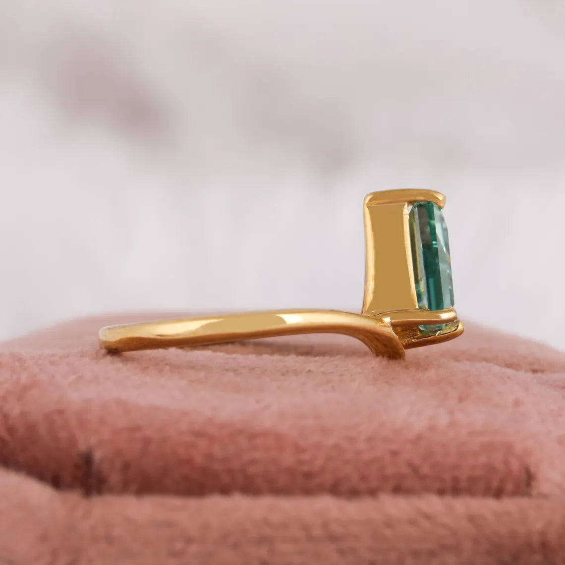 2 CT Green Kite Cut Lab Grown Diamond Solitaire Engagement Ring