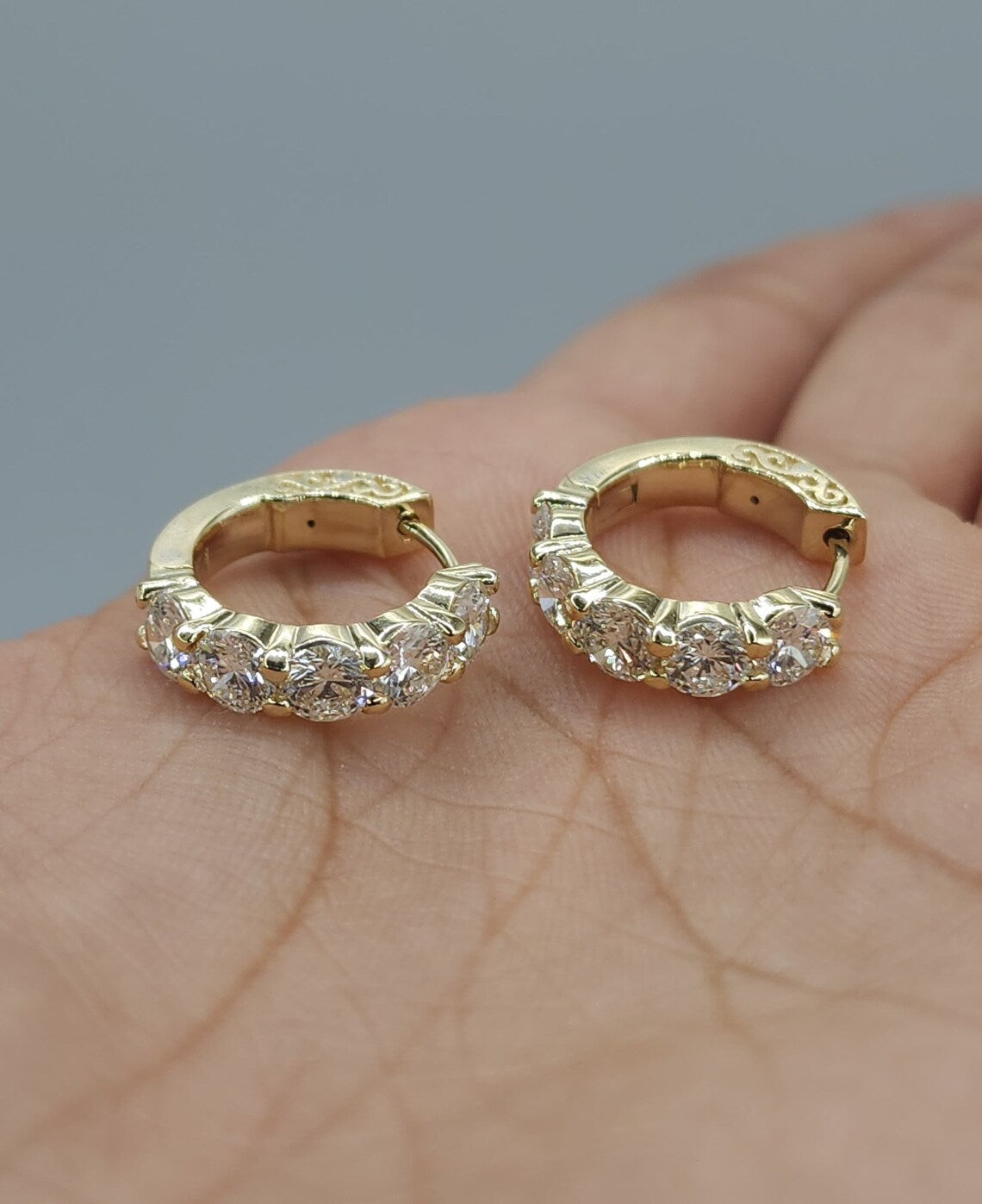 14Kt Gold 3 Prong Martini 2.50Ct Lab Grown Diamond Stud Earrings