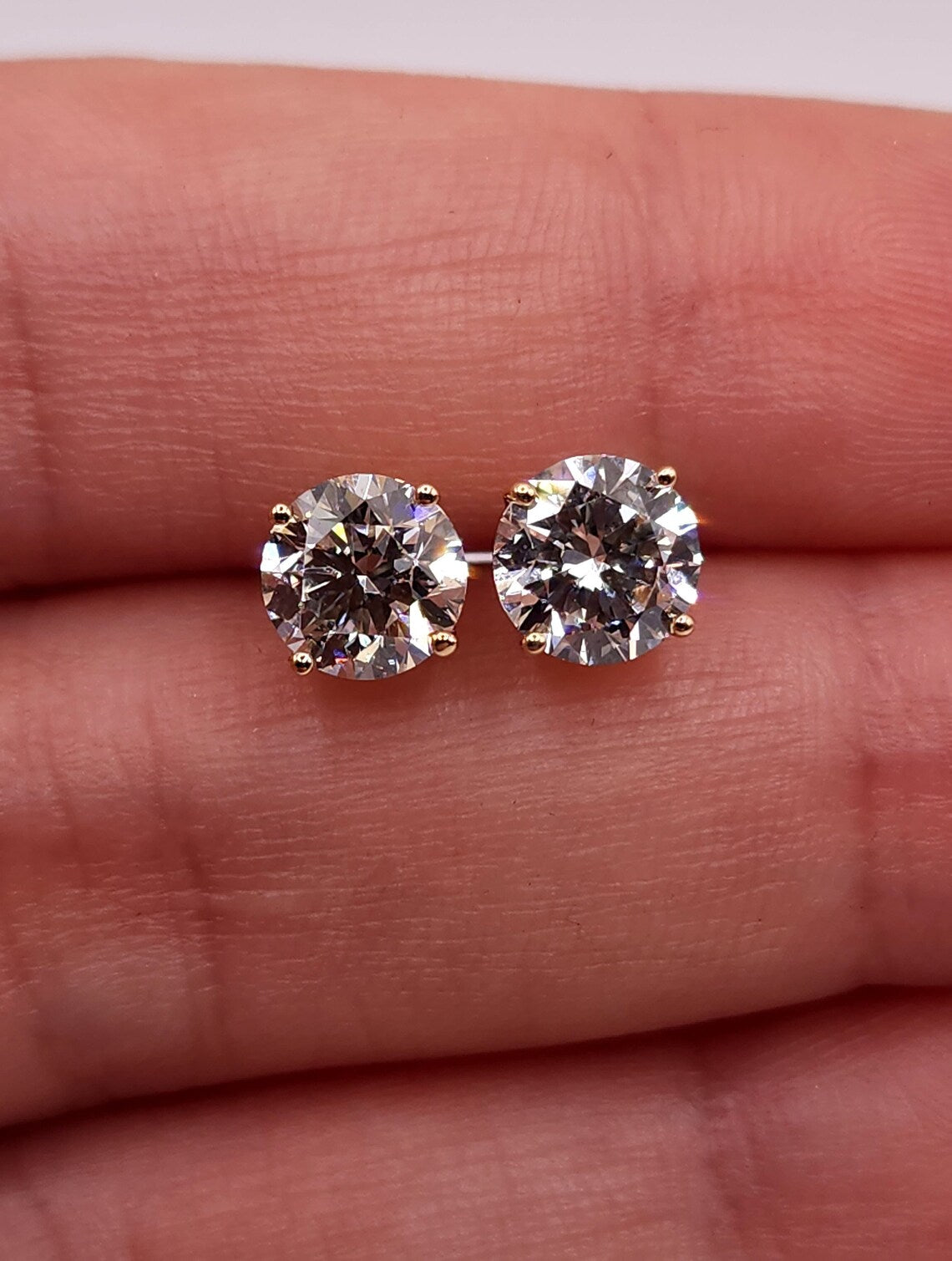 18K 2 Ct Diamond Earrings, 18Kt Gold Lab Grown Diamond Earrings
