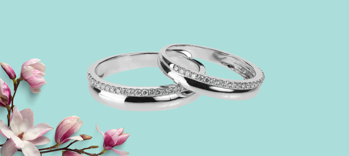 ENGAGEMENT RINGS