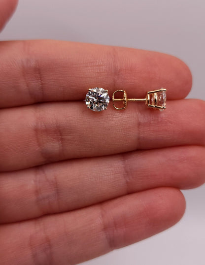 18K 2 Ct Diamond Earrings, 18Kt Gold Lab Grown Diamond Earrings